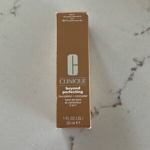 Clinique Beyond Perfecting Foundation + Concealer  - WN 76 Toasted Wheat